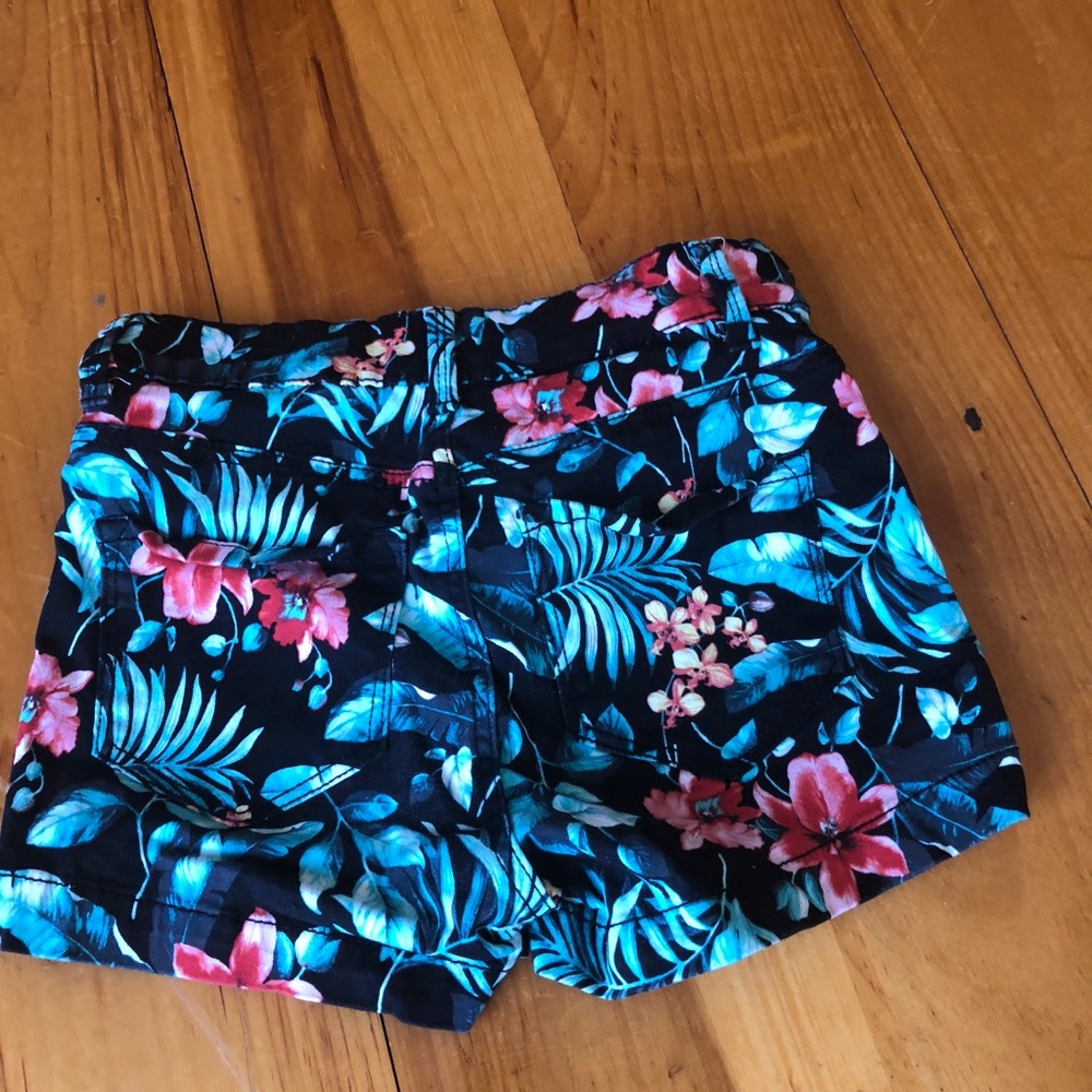 Aloha Shorts - Picture 2 of 3